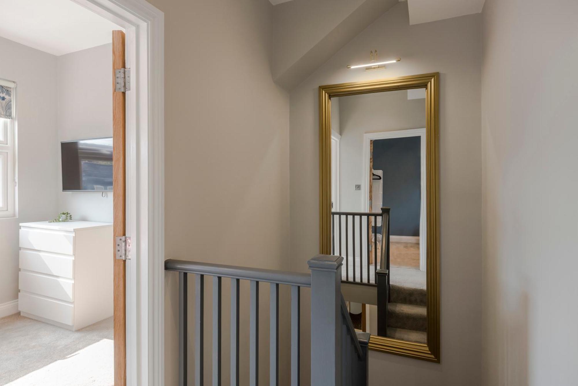 Stunning 3 Bed Duplex Apartment In The Heart Of West Hampstead Лондон Екстер'єр фото